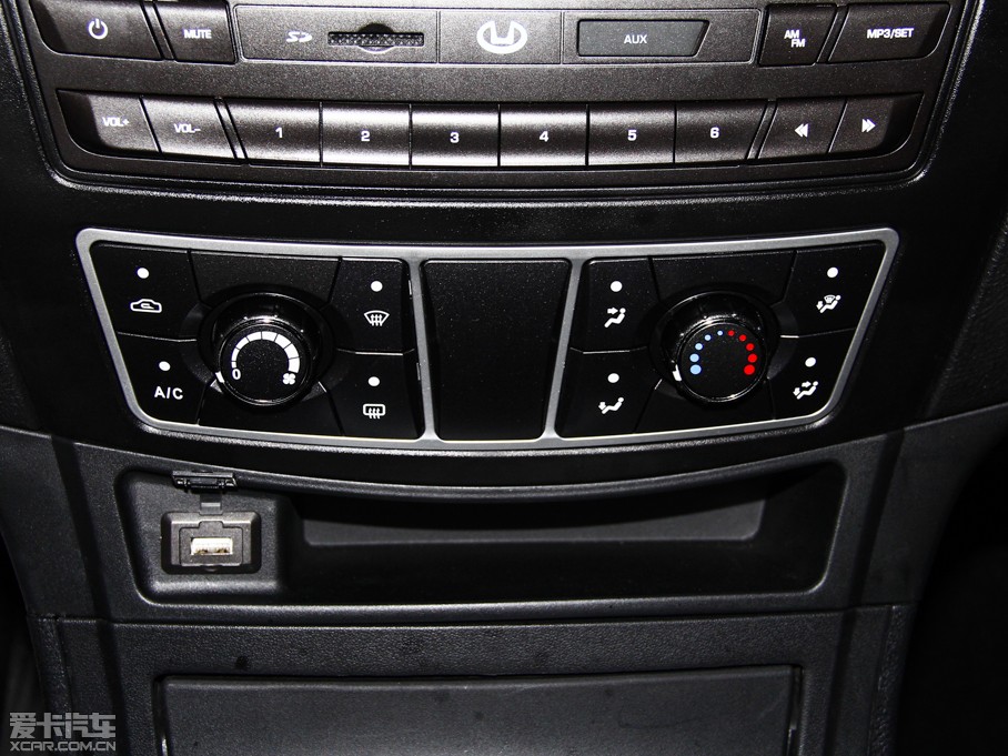 2013·ʢE70 2.0L քF 