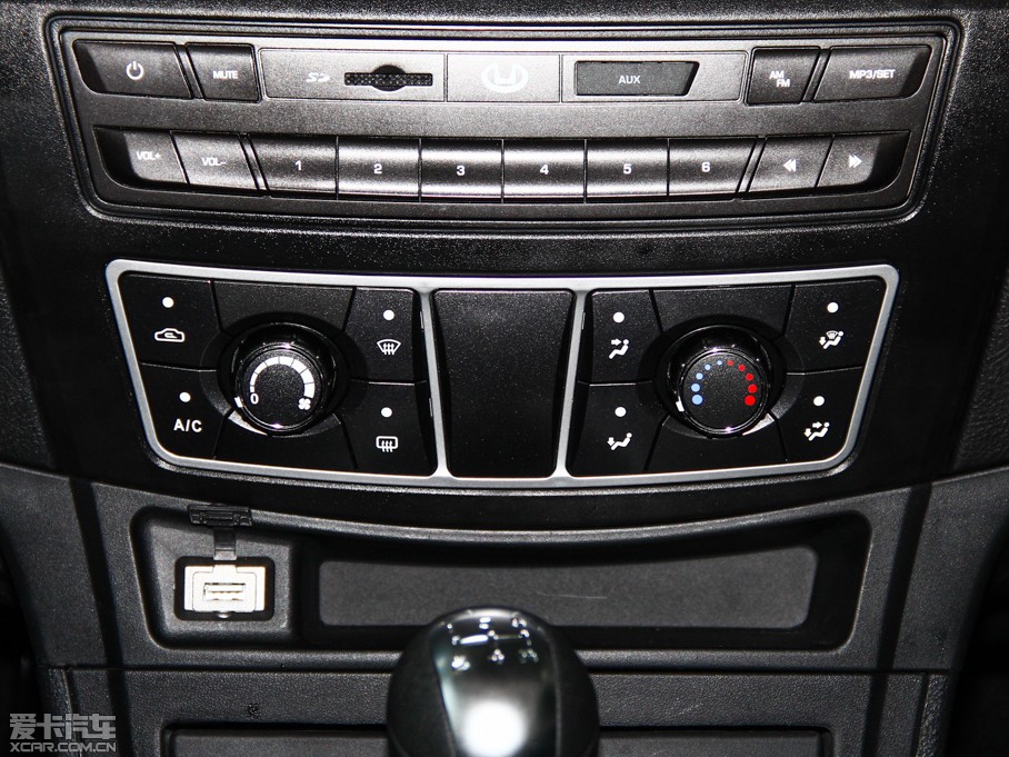 2013·ʢE70 2.0L քF 