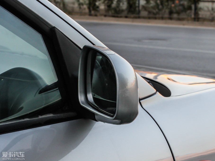 2013ʥ_ 2.0L քӃ촰