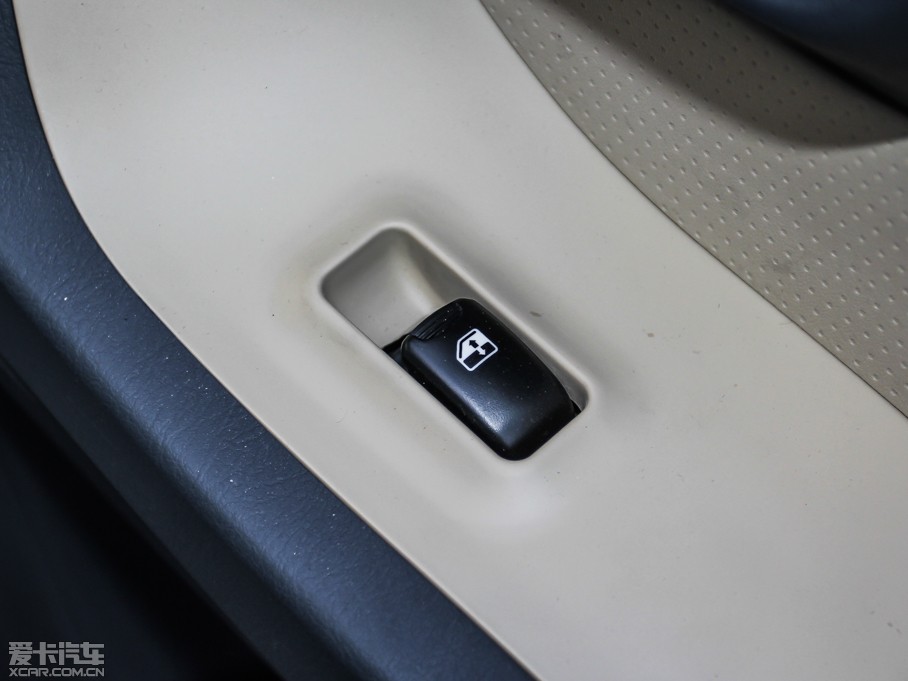 2013ʥ_ 2.0L քӃ촰