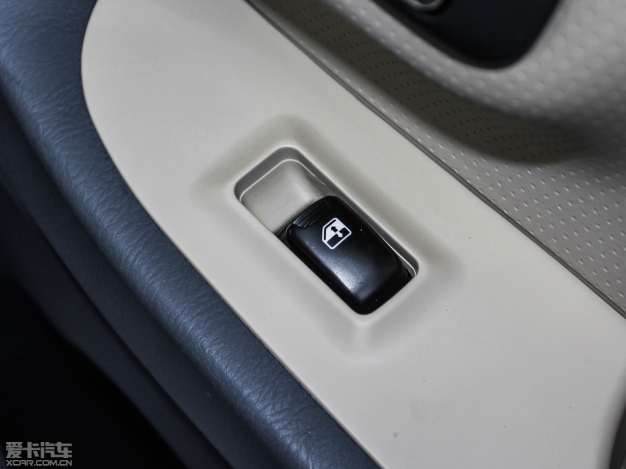 2013ʥ_ 2.0L քӃ촰