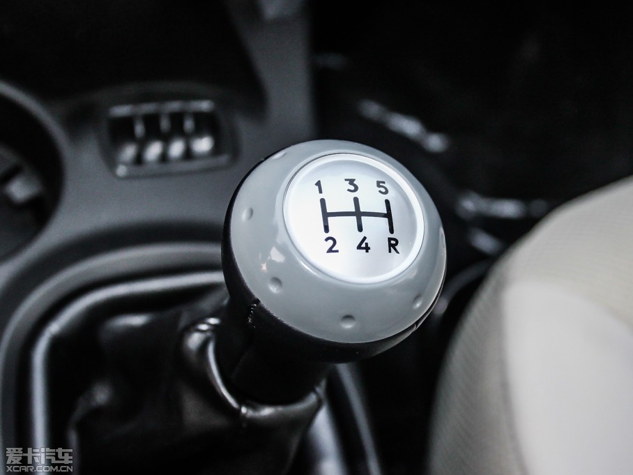 2013ʥ_ 2.0L քӃ촰