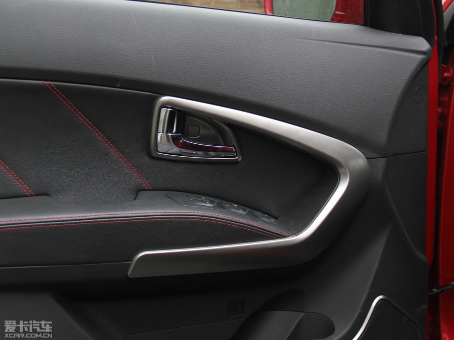 2015��ʥ�_�� 1.5T �քӺ��A�� ����