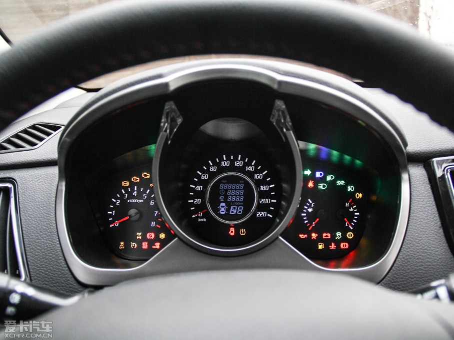 2015��ʥ�_�� 1.5T �քӺ��A�� ����