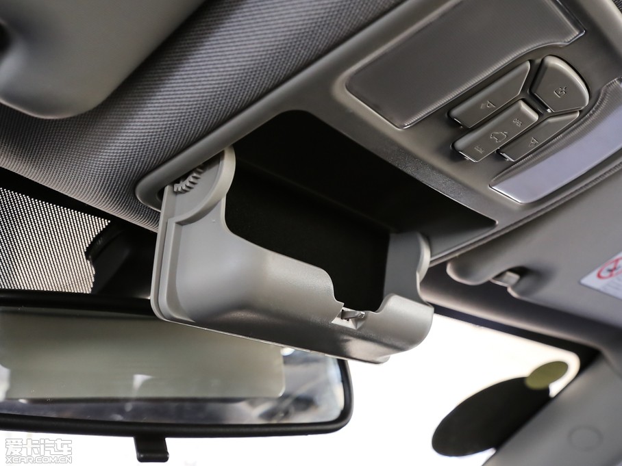 2015��ʥ�_�� 1.5T �քӺ��A�� ����