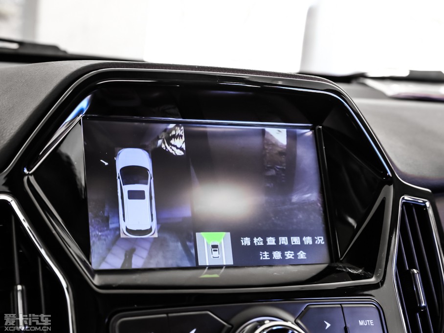 2015��ʥ�_�� 1.5T �քӺ��A�� ����