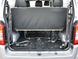 2014款1.2L 舒适型 空间座椅