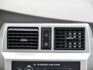 2014款1.2L 舒适型 空调出风口