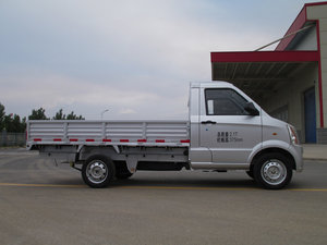 2014款1.2L 基本型 整体外观