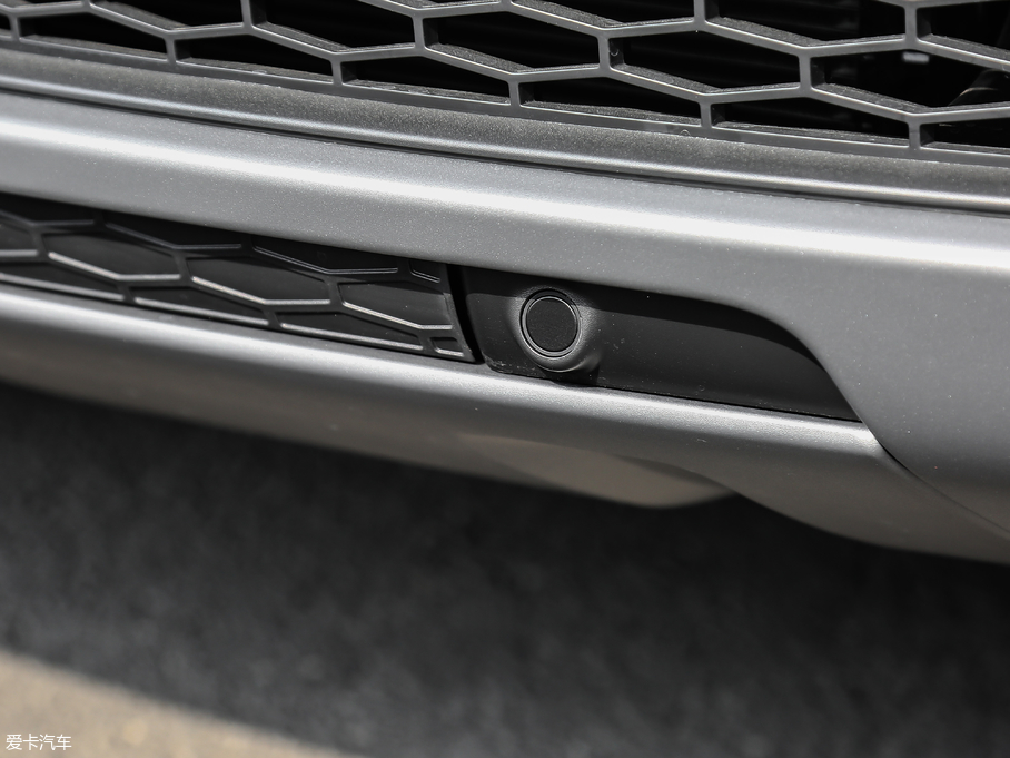 2019l(f)F(xin) 240PS SE V