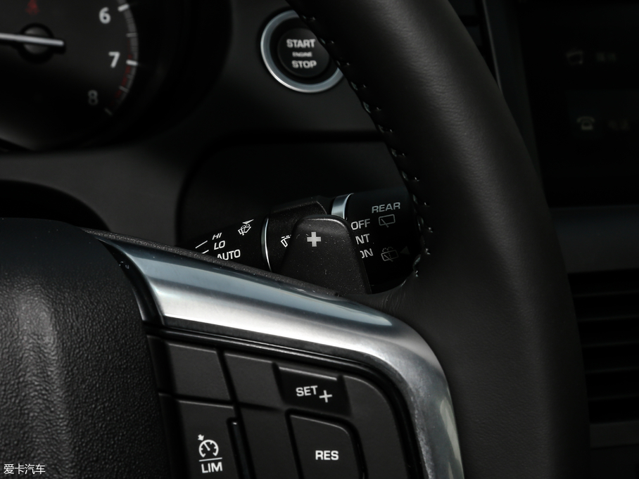 2019l(f)F(xin) 240PS SE V