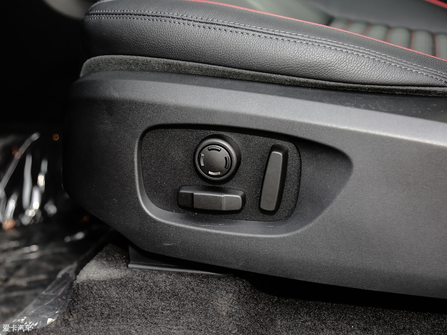 2019l(f)F(xin) 240PS SEDynamic V