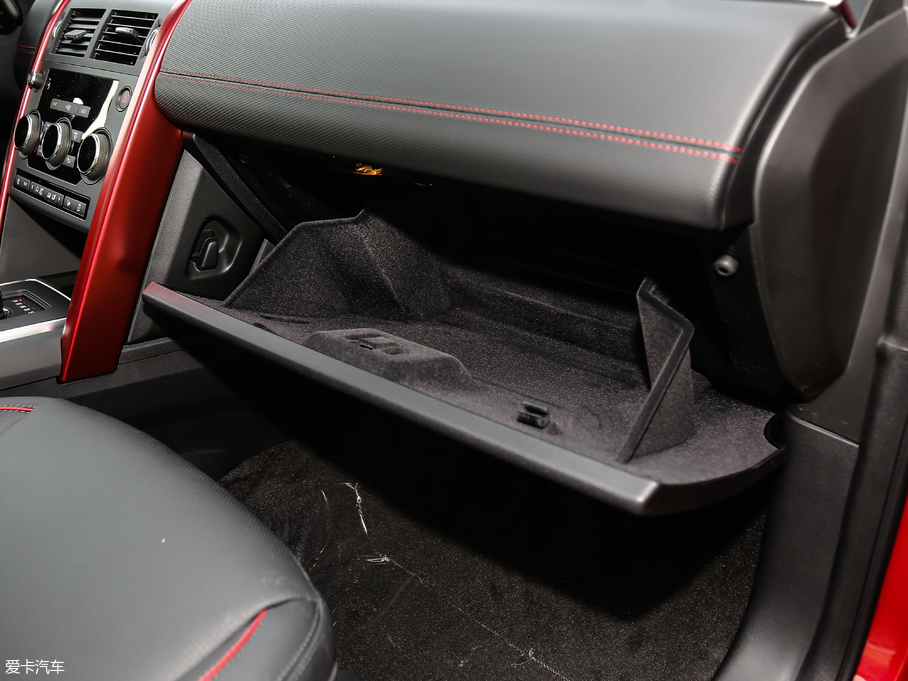 2019lF 240PS SEDynamic V