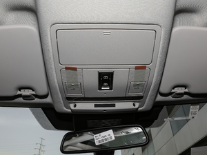 2019款240PS PURE版 国V 空间座椅