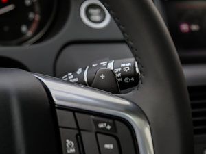 2019款240PS PURE版 国V 中控区