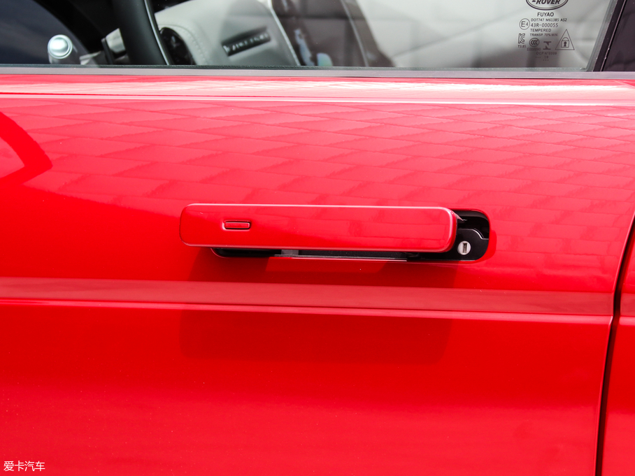 2020٘O 249PS R-DYNAMIC HSE Aư