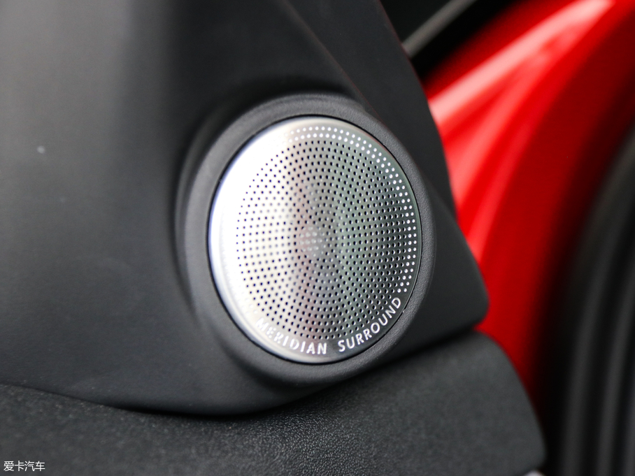 2020٘O 249PS R-DYNAMIC HSE Aư