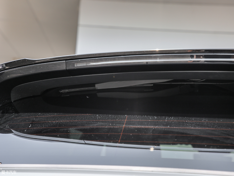 2020٘O 249PS R-DYNAMIC SE \ӿƼư