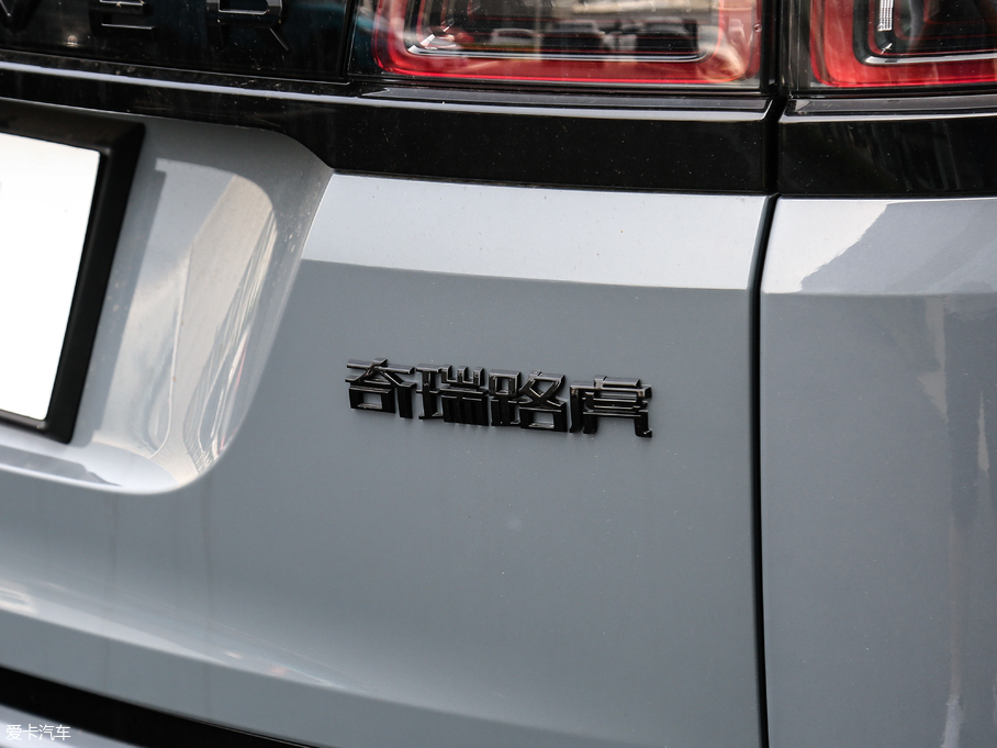 2020٘O 249PS R-DYNAMIC S \Ӱ