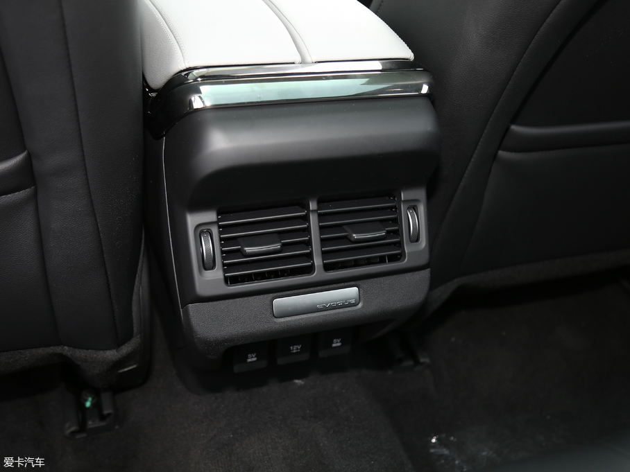 2020٘O 249PS R-DYNAMIC S \Ӱ