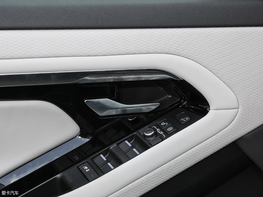 2020٘O 249PS R-DYNAMIC S \Ӱ