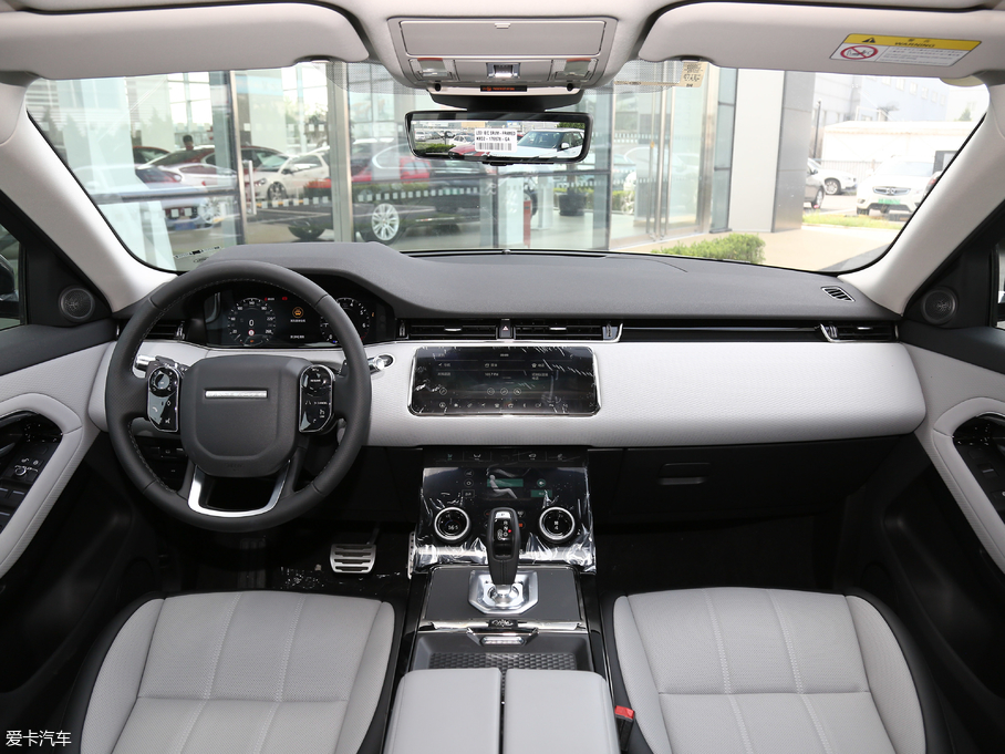 2020٘O 249PS R-DYNAMIC S \Ӱ