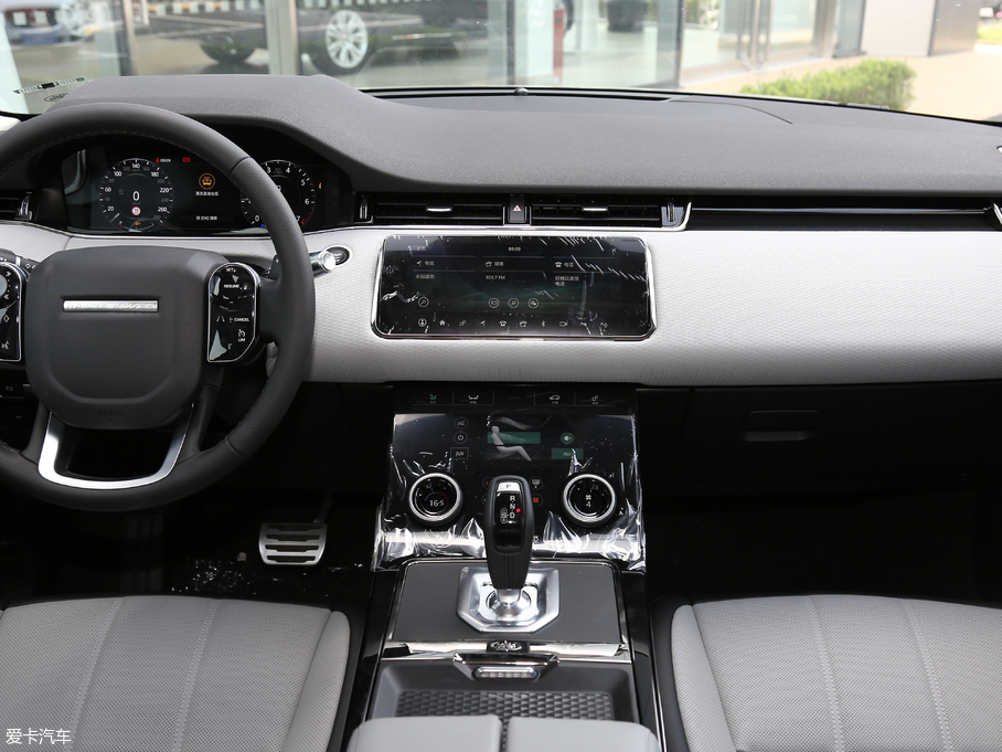 2020٘O 249PS R-DYNAMIC S \Ӱ