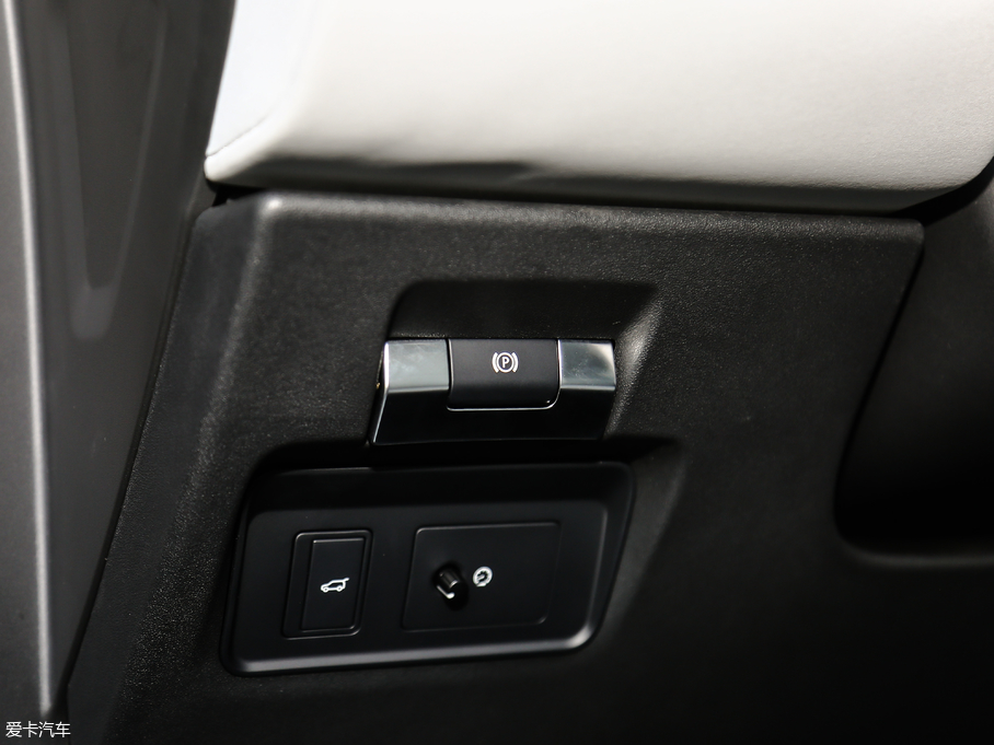 2020٘O 249PS R-DYNAMIC SE \ӿƼ