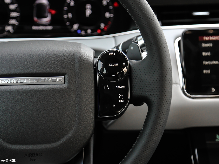 2020٘O 249PS R-DYNAMIC SE \ӿƼ