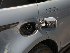 2020249PS R-DYNAMIC SE \ӿƼư w