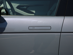 2020249PS R-DYNAMIC SE \ӿƼư {T