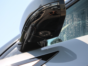 2020249PS R-DYNAMIC SE \ӿƼư ^