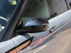 2020249PS R-DYNAMIC SE \ӿƼư ^