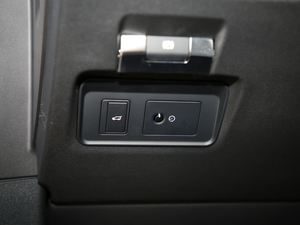 2020249PS R-DYNAMIC SE \ӿƼư g