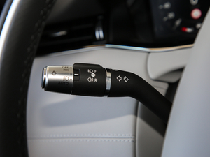 2020249PS R-DYNAMIC SE \ӿƼư п؅^(q)