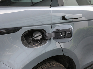 2020249PS R-DYNAMIC S \Ӱ w