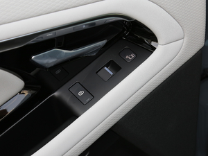 2020249PS R-DYNAMIC S \Ӱ g