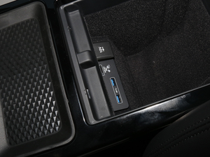 2020249PS R-DYNAMIC S \Ӱ g