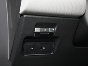 2020249PS R-DYNAMIC S \Ӱ v܇Ƅ