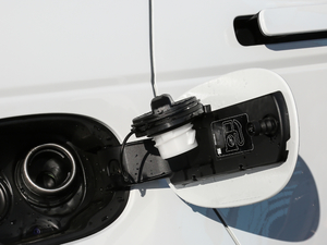 2020249PS R-DYNAMIC S װl(f)\Ӷư (ji)^