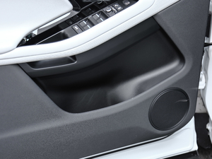 2020249PS R-DYNAMIC S װl\Ӷư ǰTg