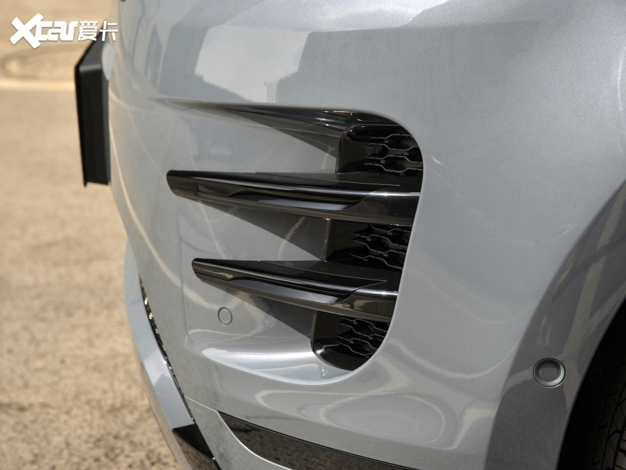 2021٘O 249PS R-DYNAMIC S ׺\Ӱ