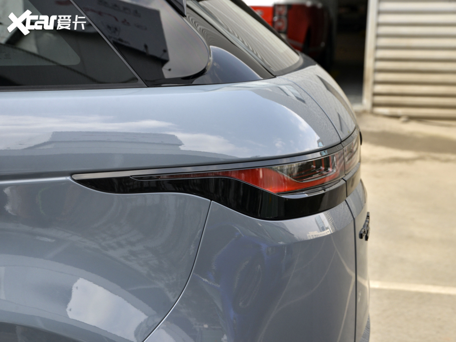 2021٘O 249PS R-DYNAMIC S ׺\Ӱ