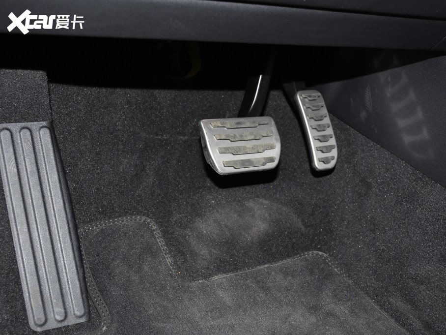 2021٘O 249PS R-DYNAMIC S ׺\ӿƼ 