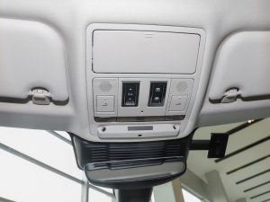 2021OL 200PS Ӣ п؅^