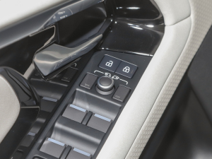 2021OL 200PS Ӣ п؅^