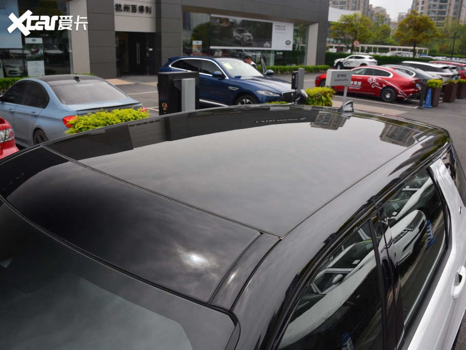 2021lF\Ӱ 249PS R-Dynamic S ܰ