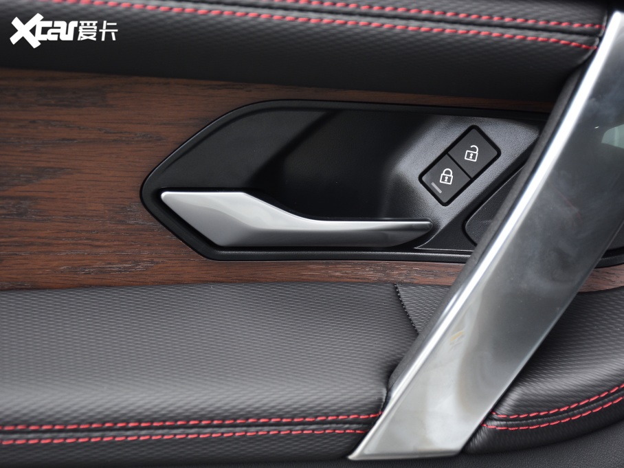 2021lF\Ӱ 249PS R-Dynamic S ܰ