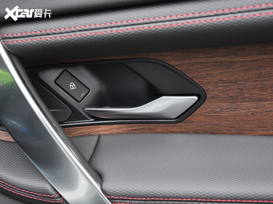 2021lF\Ӱ 249PS R-Dynamic S ܰ