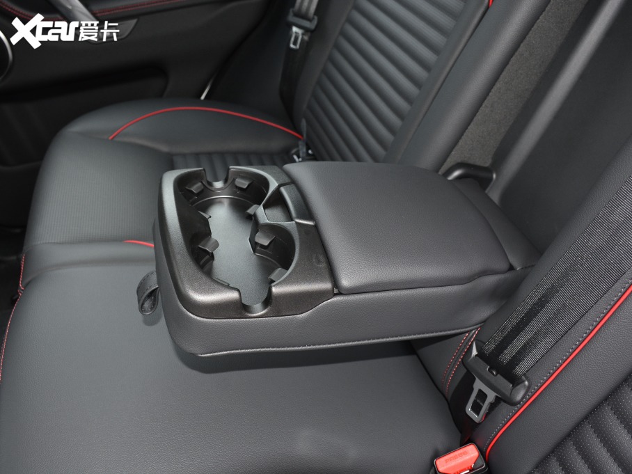 2021lF\Ӱ 249PS R-Dynamic S ܰ